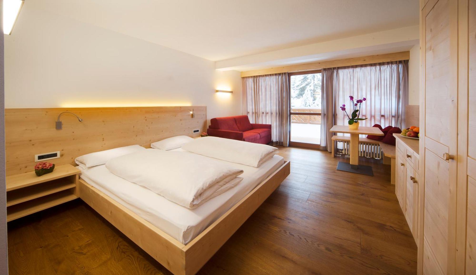 Hotel Ladinia Ла Вилла Экстерьер фото